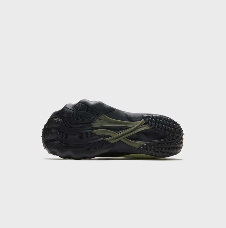 PUMA Pale Green & Black Sculpted-Sole Sneakers