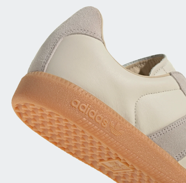 adidas Retro Low-Top Sneakers - Cream & Light Gray