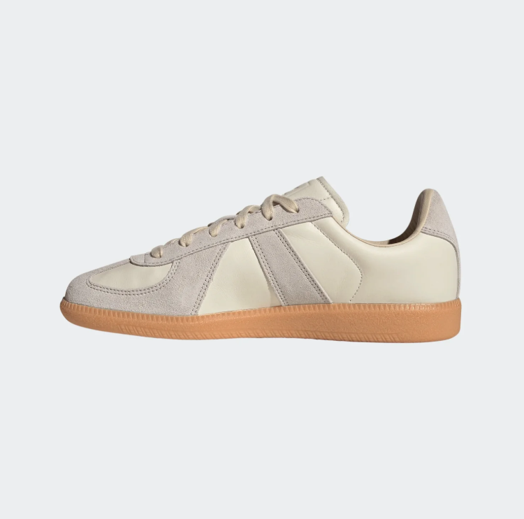 adidas Retro Low-Top Sneakers - Cream & Light Gray