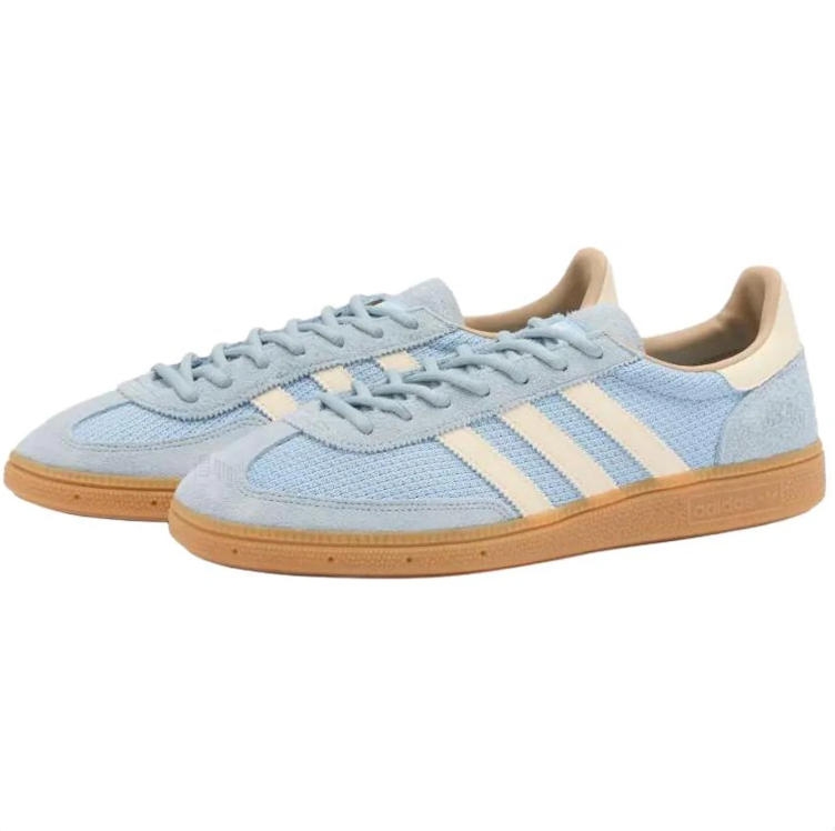 adidas Retro Low-Top Sneakers – Light Blue & Cream